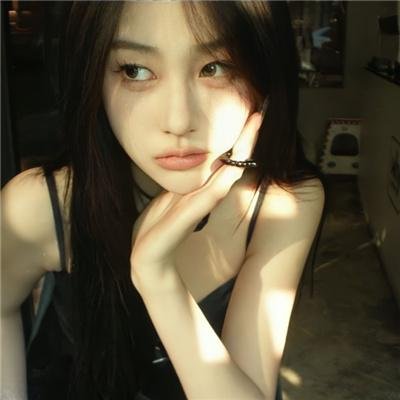 泄露春光